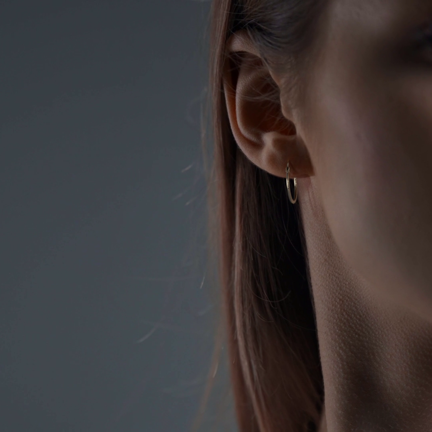 Arete Arracada Lisa Para Mujer De Oro Puro De 14k