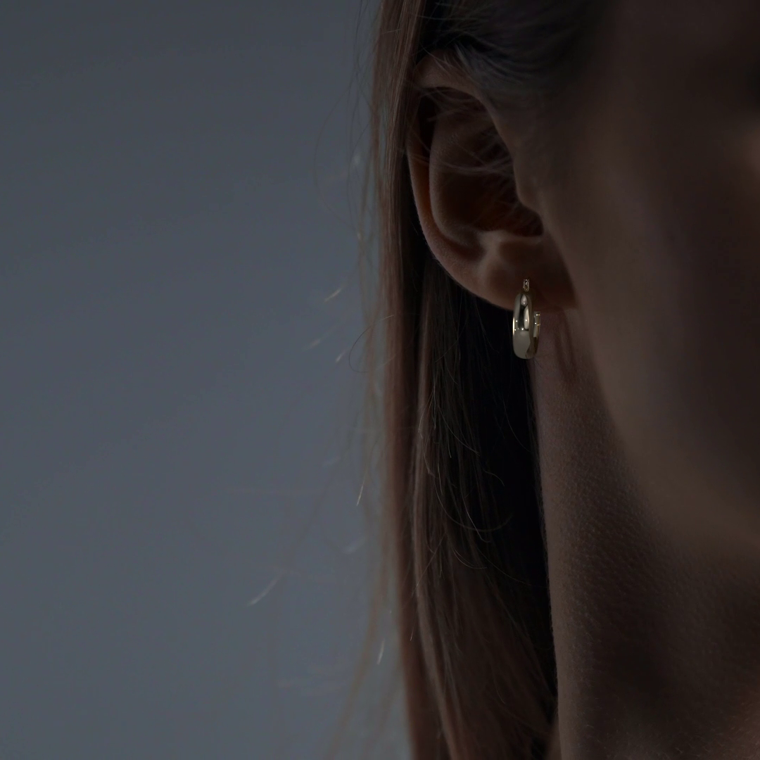 Arracada Bangle De Oro De 14k Lisa De 15mm, 6mm de Ancho