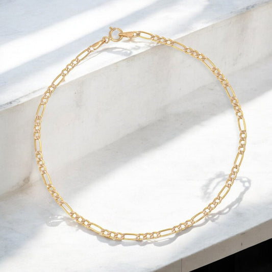 Pulsera Italiana Figaro Pave De 10 Quilates 2.6mm, 18.5 Cm