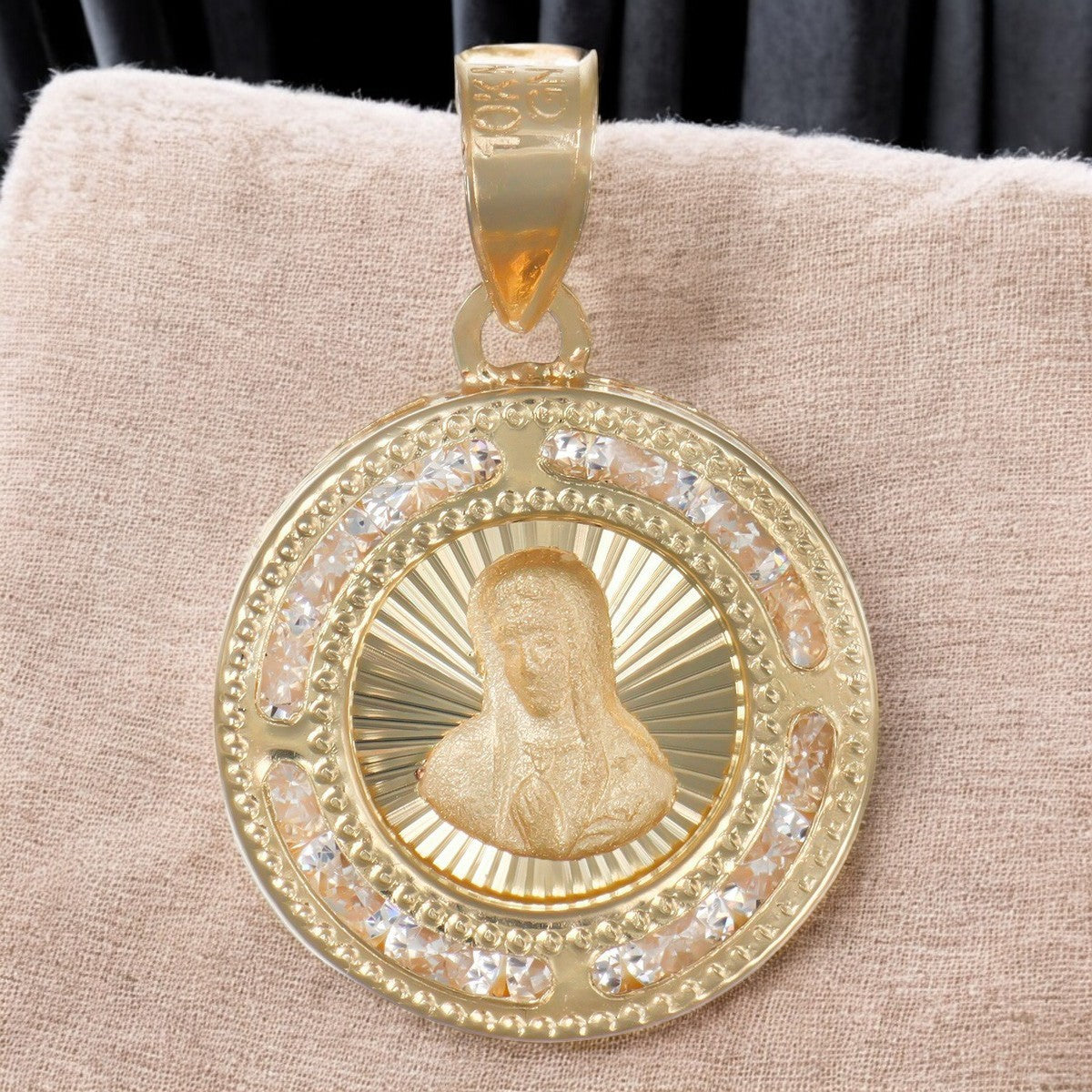 Medalla De Oro De 10k Nacional De Rostro De La Virgen Dije