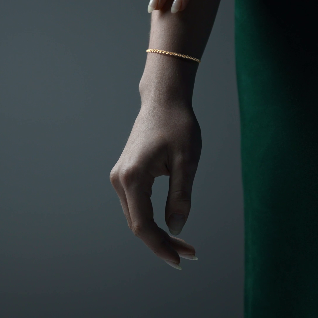Pulsera de Oro 10K Estilo Torsal Italiano | Brazalete Elegante de Joyería Fina