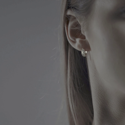 Arete Arracada Diamantada De Plata Ley 925 Tipo Bangle Estilo Panal