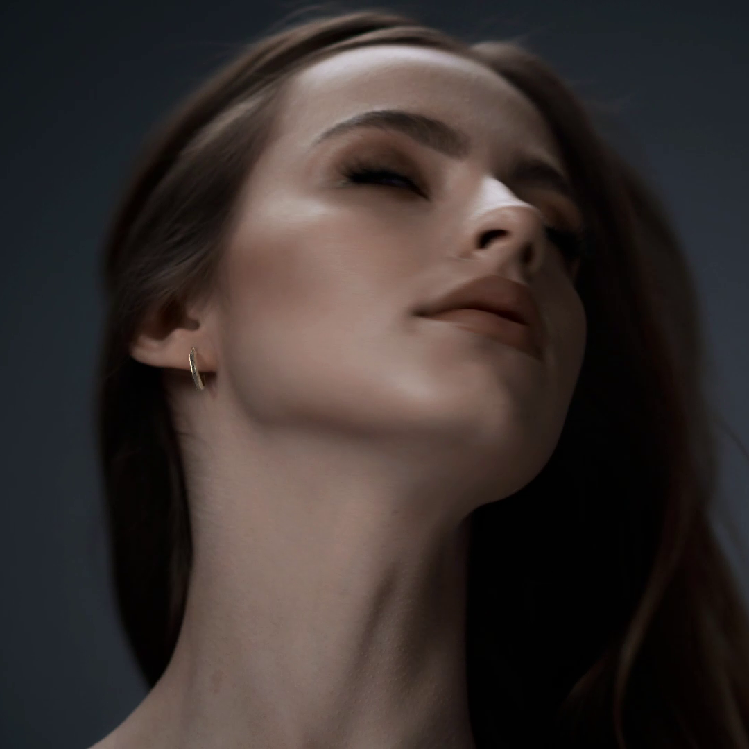 Arracada Bangle De Oro 10k Diamantado Diagonal