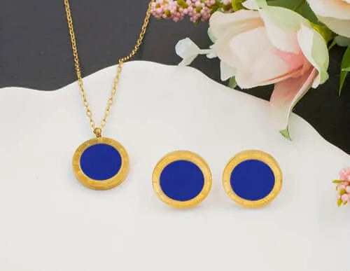 Collar y Aretes Acero Inoxidable Números Romanos Chapa Oro 10k Calenbi