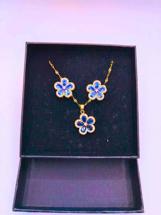 Collar y Aretes Acero Inoxidable Flor Azul Chapa Oro 10k Calenbi
