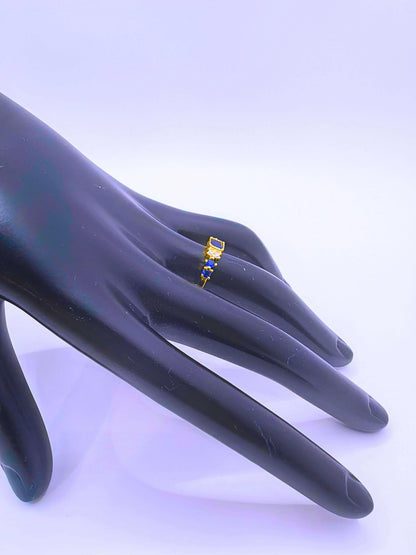 Anillo S925 Ley Circonita Azul Marino "Mirada de Reyna" Chapa Oro 12K Calenbi